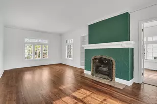 526 W Jackson St, Woodstock, IL 60098 - Photo 8