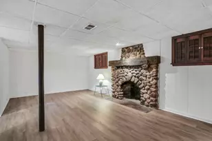 526 W Jackson St, Woodstock, IL 60098 - Photo 32