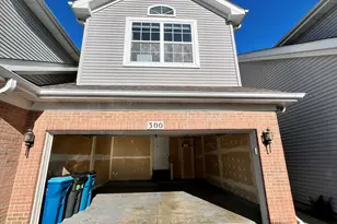 300 Lunt Ave, Schaumburg, IL 60193 - Photo 4