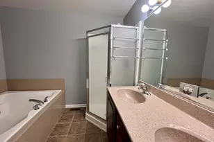 300 Lunt Ave, Schaumburg, IL 60193 - Photo 16