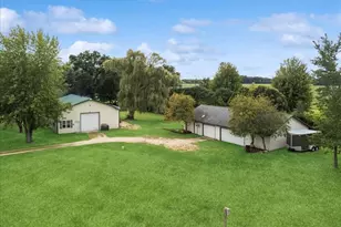 12266 N Grove Rd, Sycamore, IL 60178 - Photo 28