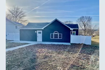 109 W Iowa Street, Spring Valley, IL 61362 - Photo 1