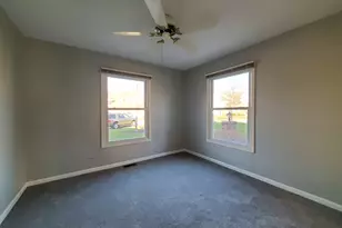 325 Satinwood Ct S, Buffalo Grove, IL 60089 - Photo 22