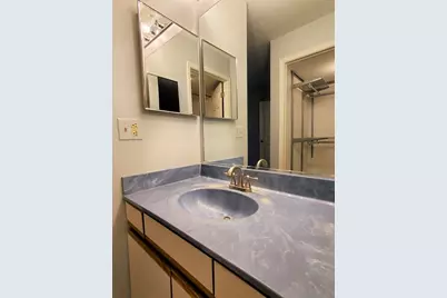 325 Satinwood Court S, Buffalo Grove, IL 60089 - Photo 16