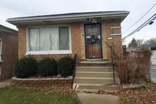 9314 S Colfax Ave, Chicago, IL 60617 - Photo 2