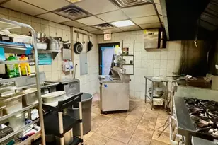 2701 W Lawrence Ave, Chicago, IL 60625 - Photo 16