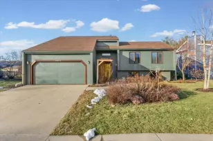 [Address not provided], Champaign, IL 61821 - Photo 2