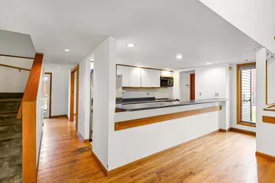 [Address not provided], Champaign, IL 61821 - Photo 8