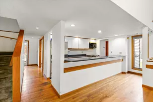 [Address not provided], Champaign, IL 61821 - Photo 8