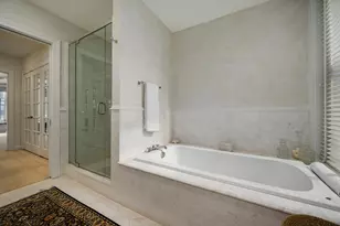 75 E Elm St, Chicago, IL 60611 - Photo 30