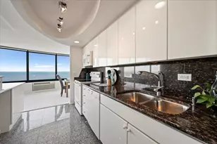 155 N Harbor Dr, Chicago, IL 60601 - Photo 6