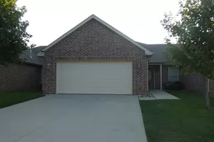627 N Edgemere Dr, Bourbonnais, IL 60914 - Photo 1
