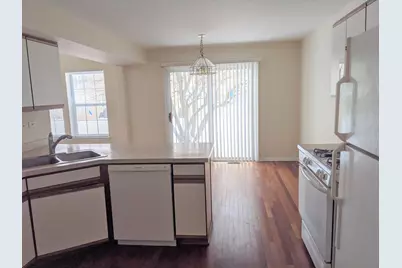692 Silk Oak Lane, Crystal Lake, IL 60014 - Photo 6