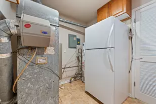 9 Edgewood Rd, Vernon Hills, IL 60061 - Photo 28