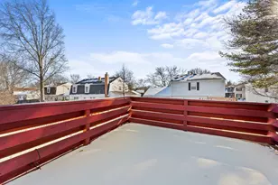 9 Edgewood Rd, Vernon Hills, IL 60061 - Photo 40