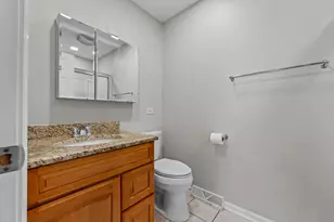 9 Edgewood Rd, Vernon Hills, IL 60061 - Photo 38