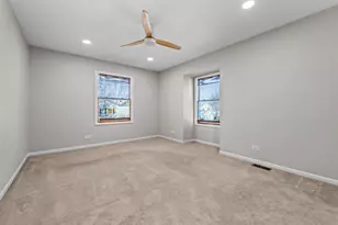 9 Edgewood Rd, Vernon Hills, IL 60061 - Photo 36