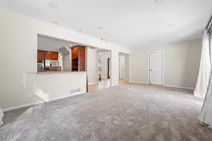 9 Edgewood Rd, Vernon Hills, IL 60061 - Photo 8