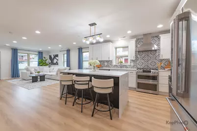 8237 N Newland Avenue, Niles, IL 60714 - Photo 8