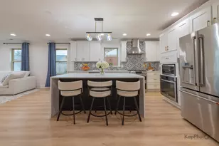 8237 N Newland Ave, Niles, IL 60714 - Photo 12