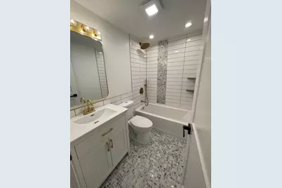 3732 Capri Court, Glenview, IL 60025 - Photo 10