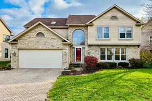 1551 Crowfoot Cir N, Hoffman Estates, IL 60169 - Photo 1