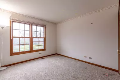 1551 Crowfoot Circle N, Hoffman Estates, IL 60169 - Photo 26