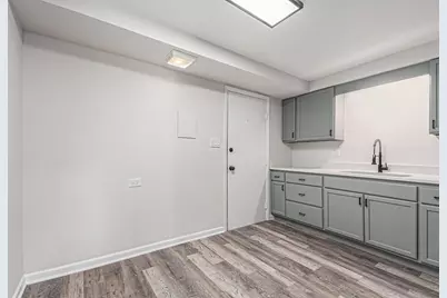 1320B Lore Lane #208, Lombard, IL 60148 - Photo 8