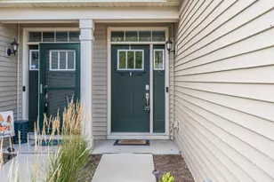 1676 Carlstedt Dr, Batavia, IL 60510 - Photo 2