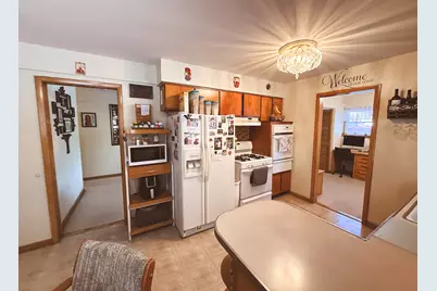 8027 W Churchill Avenue, Niles, IL 60714 - Photo 16