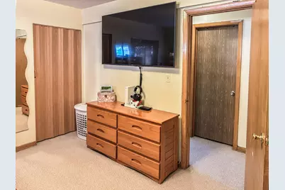 8027 W Churchill Avenue, Niles, IL 60714 - Photo 20