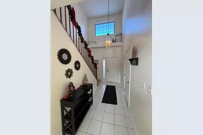 121 Crescent Lane #121, Schaumburg, IL 60193 - Photo 2