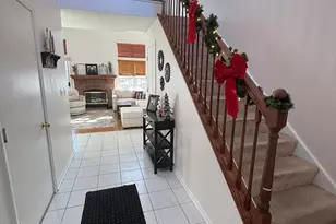 121 Crescent Ln, Schaumburg, IL 60193 - Photo 8