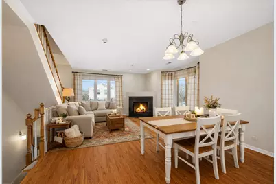 8900 31st Street #8, Brookfield, IL 60513 - Photo 2