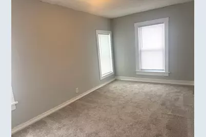 557 W Water Street, Waukegan, IL 60085 - Photo 12