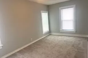 557 W Water St, Waukegan, IL 60085 - Photo 12