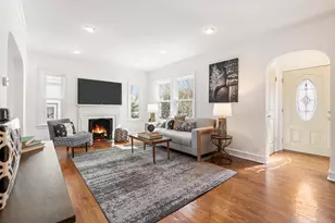 5118 Morse Ave, Skokie, IL 60077 - Photo 4