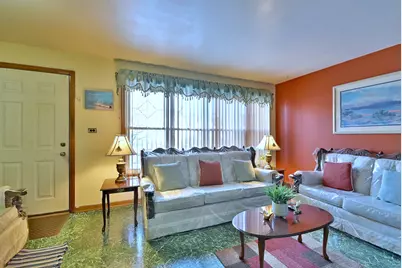 2125 N Kenneth Avenue, Chicago, IL 60639 - Photo 6