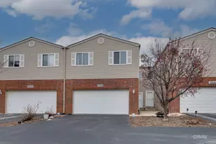 16556 Willow Walk Dr, Lockport, IL 60441 - Photo 2