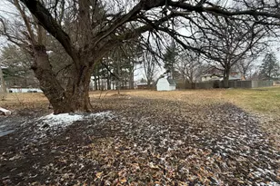 23 Greenridge Dr, Decatur, IL 62526 - Photo 36