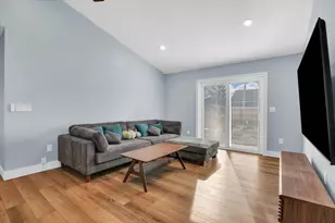 313 E Overton St, Tuscola, IL 61953 - Photo 12