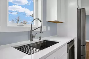 313 E Overton St, Tuscola, IL 61953 - Photo 10