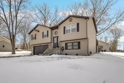 7515 Hickory Trail, Wonder Lake, IL 60097 - Photo 2