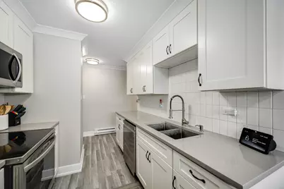 4125 W 97th Place #1-107, Oak Lawn, IL 60453 - Photo 4