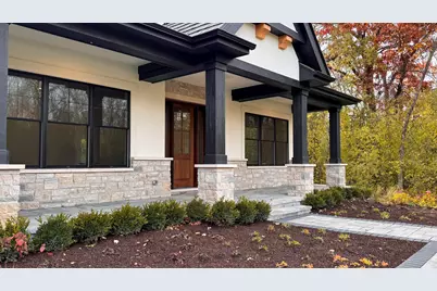 213 Northampton Lane, Lincolnshire, IL 60069 - Photo 2