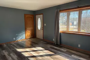 1124 E 1st Ave, Monmouth, IL 61462 - Photo 4