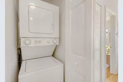 3108 W Belle Plaine Avenue #3, Chicago, IL 60618 - Photo 16