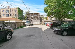 4542 S Indiana Ave, Chicago, IL 60653 - Photo 14