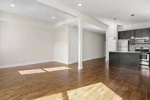 4542 S Indiana Ave, Chicago, IL 60653 - Photo 2