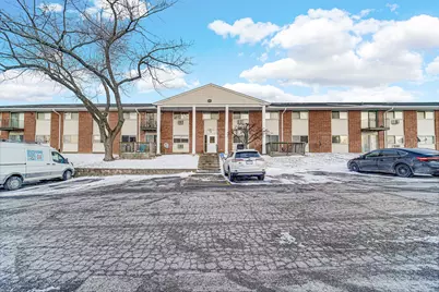 680 Marilyn Avenue #110, Glendale Heights, IL 60139 - Photo 4